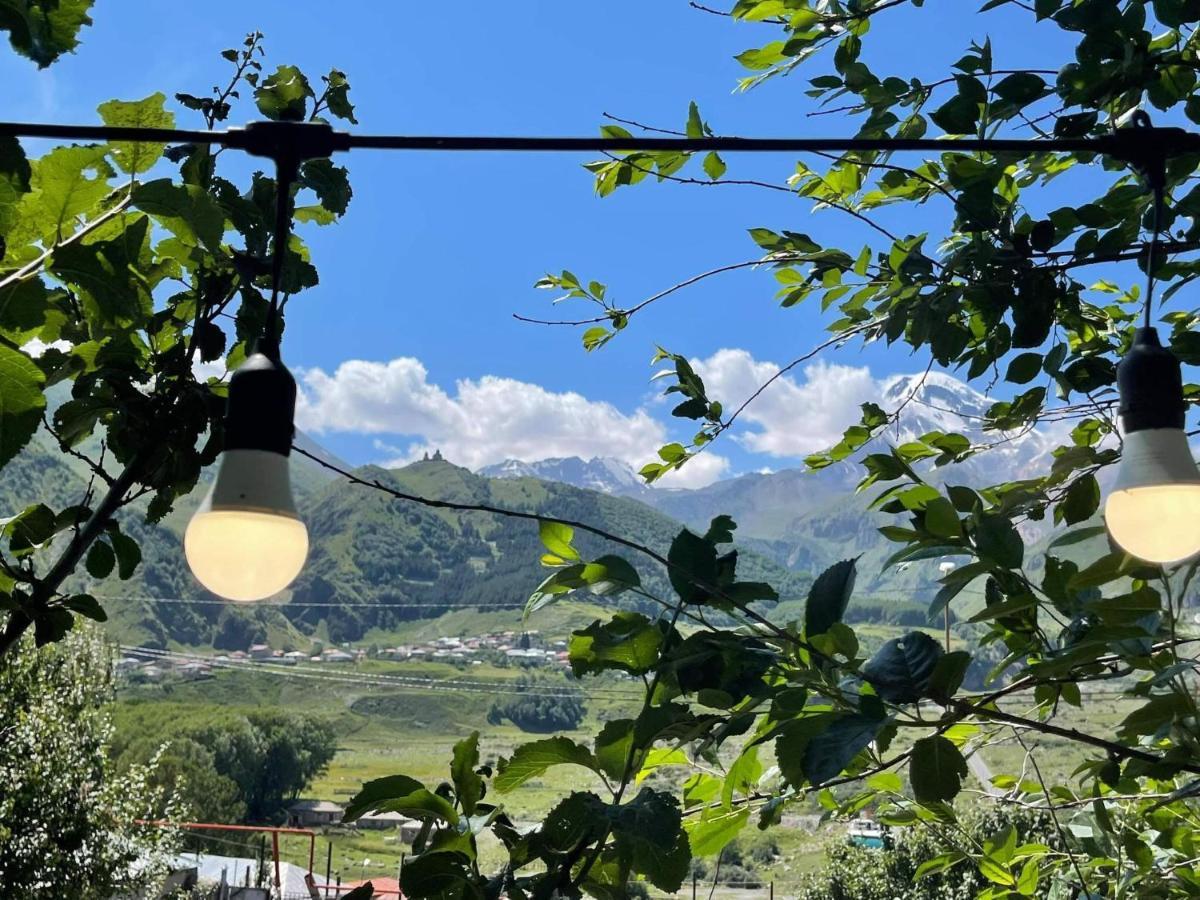 Hotel Axien Kazbegi エクステリア 写真