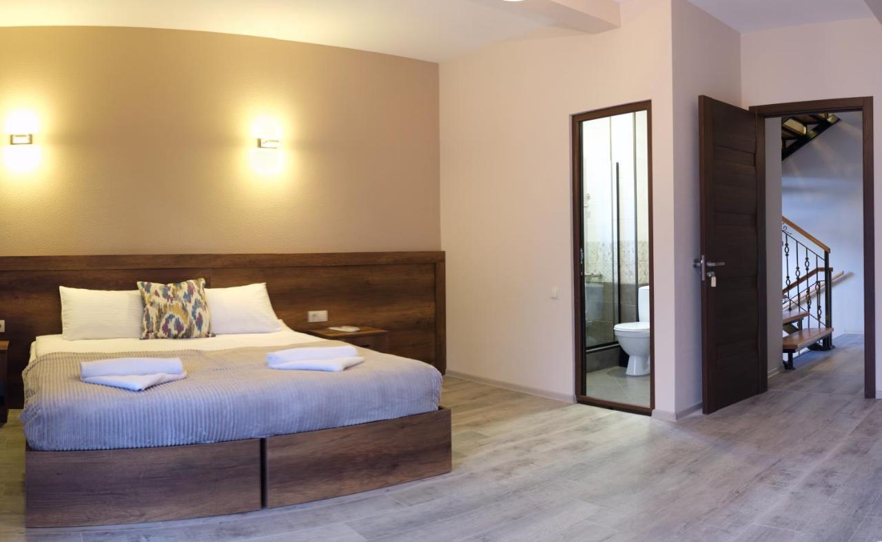 Hotel Axien Kazbegi エクステリア 写真