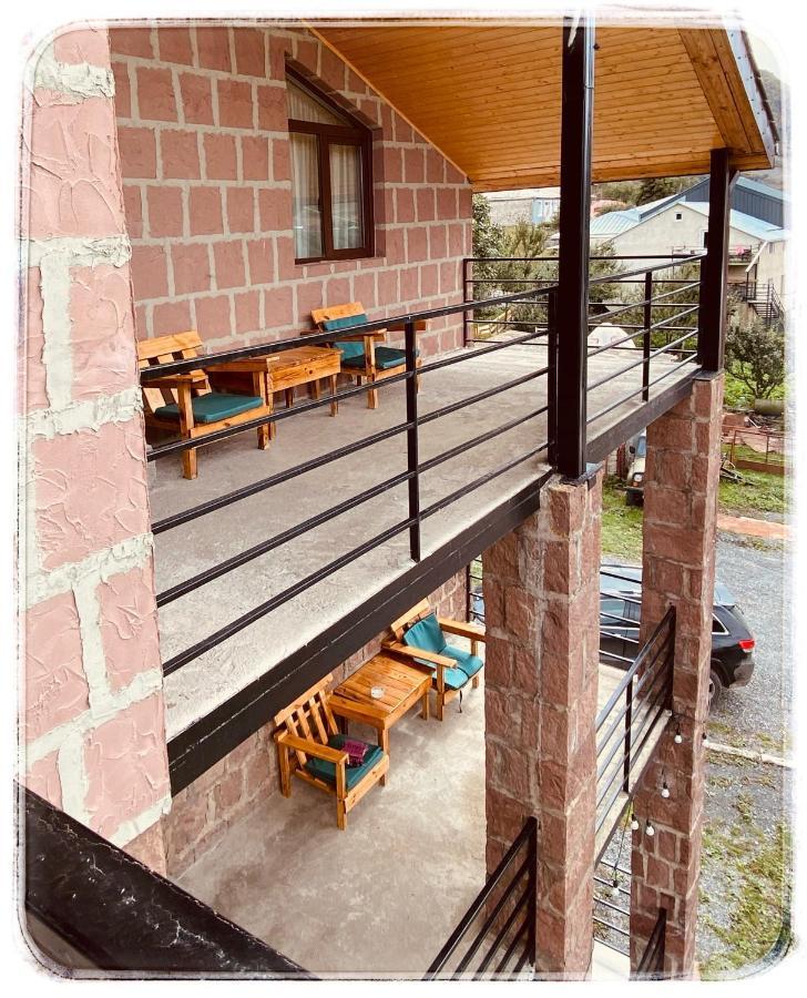 Hotel Axien Kazbegi エクステリア 写真