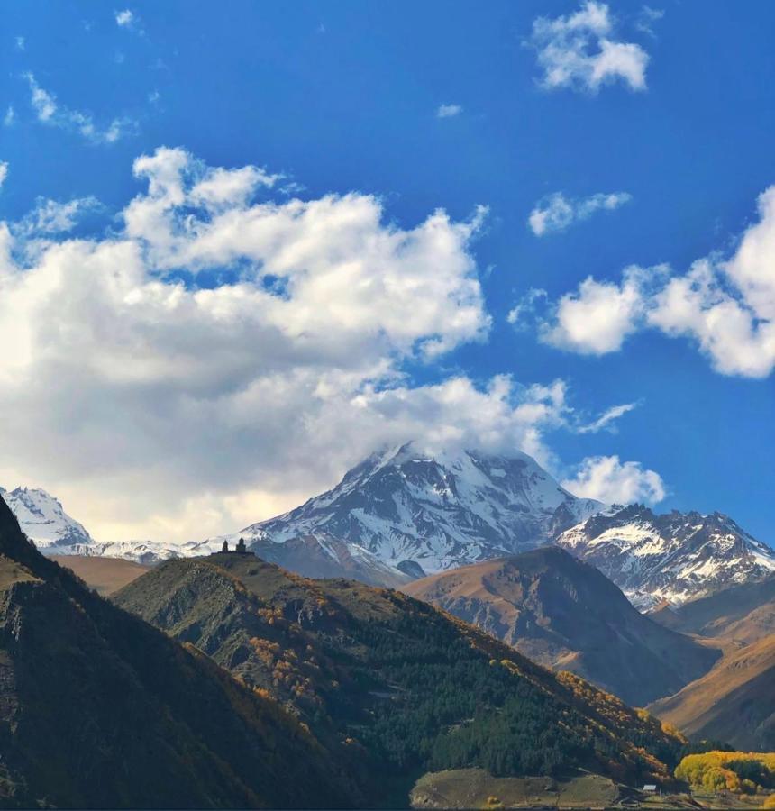 Hotel Axien Kazbegi エクステリア 写真