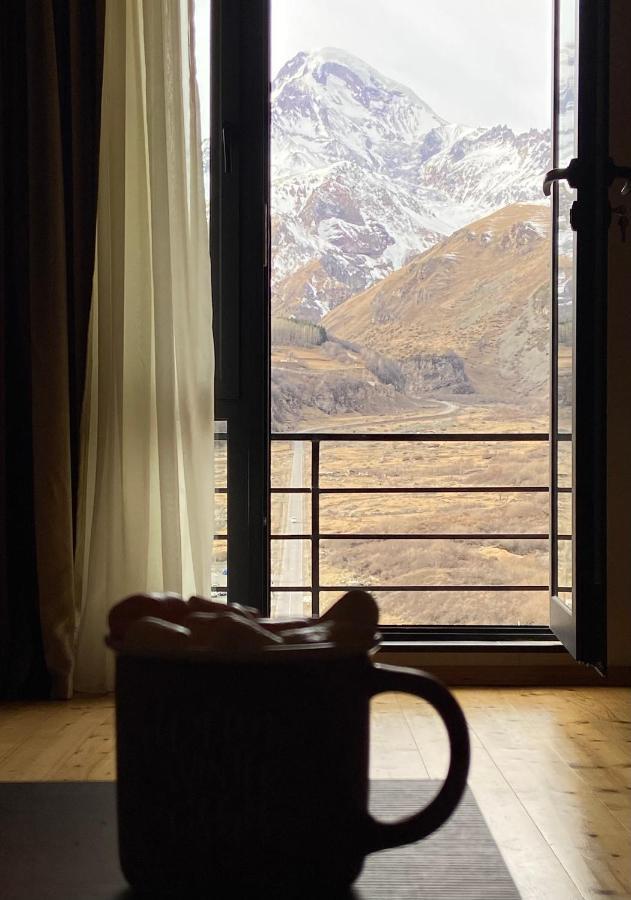 Hotel Axien Kazbegi エクステリア 写真
