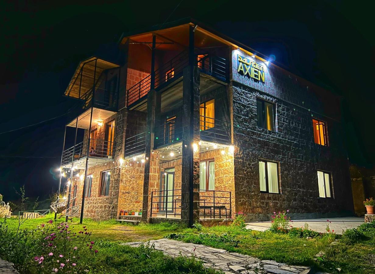 Hotel Axien Kazbegi エクステリア 写真